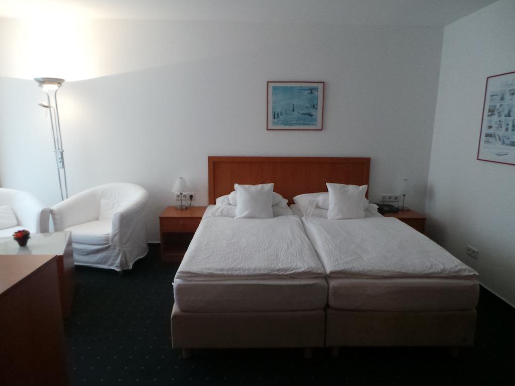 Haus Koebesine Hotel Juist Ruang foto